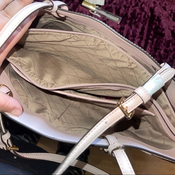 Michael Kors handbag - Picture 4 of 5